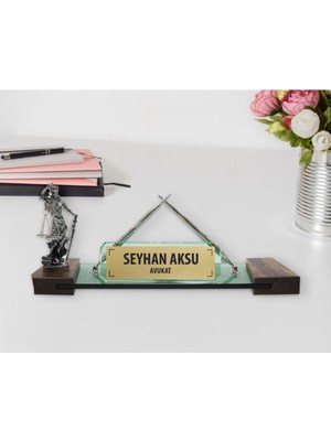Kişiye Özel Avukat Saatli Kristal Masa Isimliği