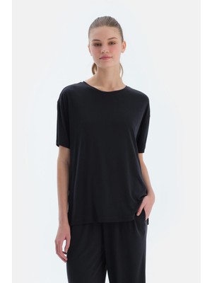 Dagi Siyah Arkası Dikiş Detaylı Kısa Kollu Modal Tişört