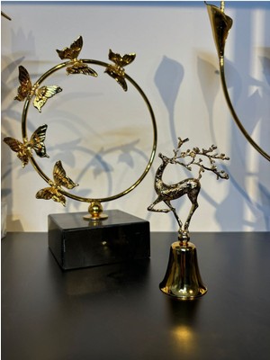Çiçek Boynuzlu Geyikli Dekoratif Metal Çan Mum Söndürücü-Gold