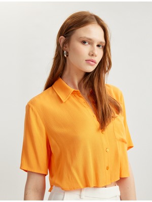 Koton Cep Detaylı Kısa Kollu Viskon Crop Oversize Gömlek