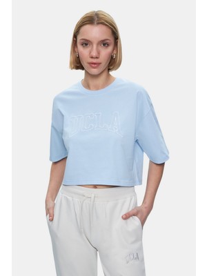 Ucla Helena Gök Mavi Bisiklet Yaka Oversize Crop Nakışlı Oversize Kadın Tshirt