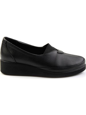Bambi Siyah Leather Kadın Dolgu Topuklu Ayakkabı K01331750903