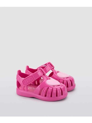 Igor Tobby Gloss Love Bebek Çocuk Sandalet Fuşya PVC Malzeme Erkek Çocuk İçin Esnek Tasarım