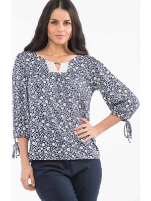 Yaka Detaylı Kadın Bluz KT01829