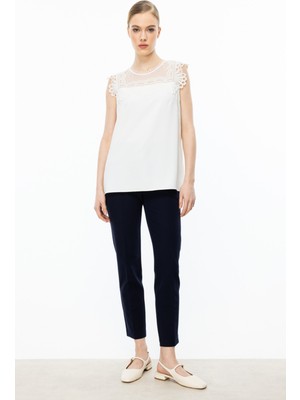 Ekol Dantel Detaylı Şifon Bluz Ekru 3054