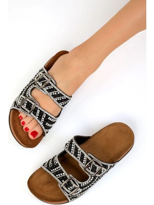 Pienn Yazlık Kadın Ortopedik Terlik – Taş Detaylı, Çift Tokalı, Soft Tabanlı Ev Terliği