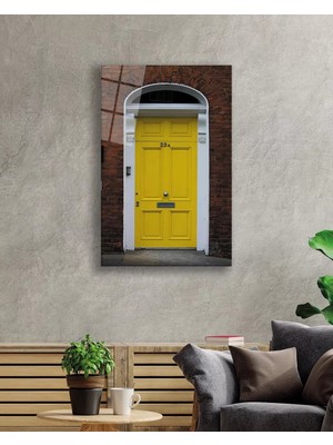 Marsilyan- Taş Duvarlar ve Sarı  Kemerli