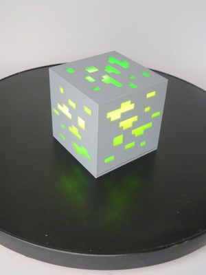 Pikselli Blok Gece Lambası | Oyuncu Temalı Dekoratif Işık