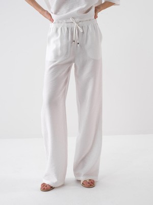 Xint Kadın Beyaz Doğal Dökümlü Oversize Pantolon