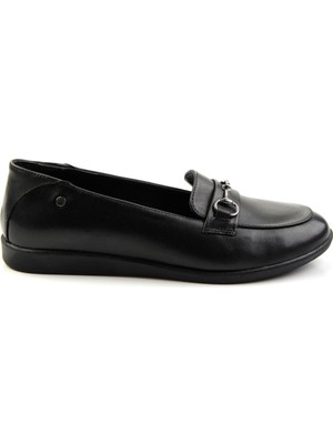Bambi Siyah Leather Kadın Loafer Ayakkabı K01087238403