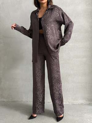 Kadın Leopar Desenli Oversize Saten Takım
