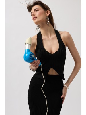 Amara Boutique V Detay Dokulu Crop Bluz