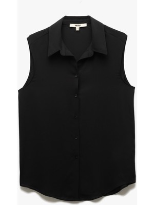 Koton Klasik Yaka Düğmeli Kolsuz Gömlek