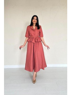 Moccah Ince Kemerli Fırfırlı Ceket ve Büzgülü Etek Takım