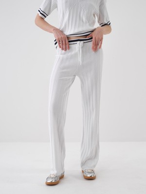 Kadın Beyaz Doğal Dökümlü Oversize Pantolon