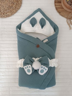 Ozn Aksesuar Yenidoğan 4 Kat Müslin Kumaş Kulaklı Patili Fiyonk Bebek Battaniyesi Kundak