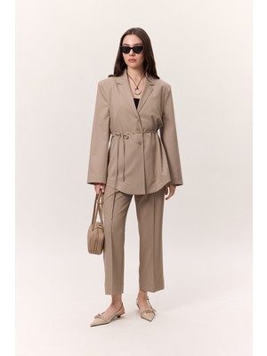 Kemerli Düğmeli Blazer Ceket Camel