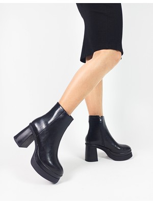 Siyah Renk  Fermuarlı Platform Kalın Topuk  Kadın Bot