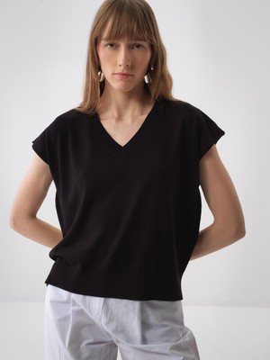 Xint Kadın Siyah Doğal Dökümlü Oversize Süveter
