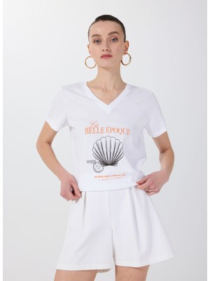 Fabrika V Yaka Baskılı Beyaz Kadın T-Shirt F5SL-TST0464