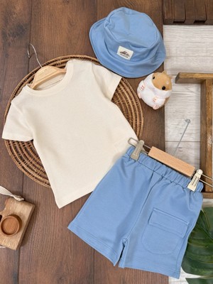 Kids Kingdom Mavi Renk Şapkalı Şortlu Bebek Takım Cep Detaylı Şapkalı Bisiklet Yaka Erkek Bebek Takım