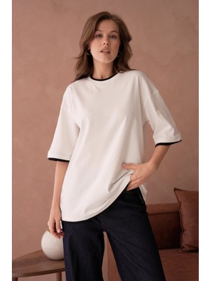 Bisiklet Yaka Kumaş Garnili Salaş Basic T-Shirt