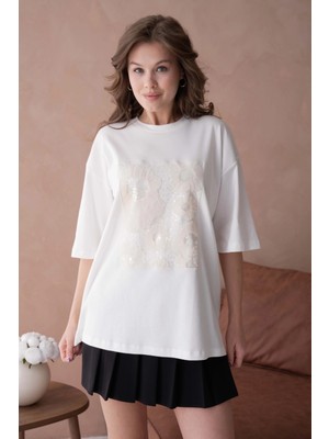 Bisiklet Yaka Ön Yüzü Tül Detaylı Oversize Kalıp Basic T-Shirt