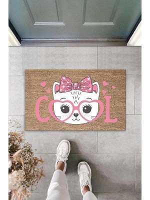 Dijital Baskı Kahverengi Cool Pembe Gözlüklü Fiyonklu Kedi Dekoratif Kapı Paspası K-2039