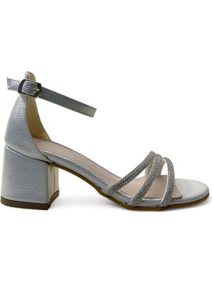 903 Genç Çocuk & Kadın Topuklu Abiye Ayakkabı