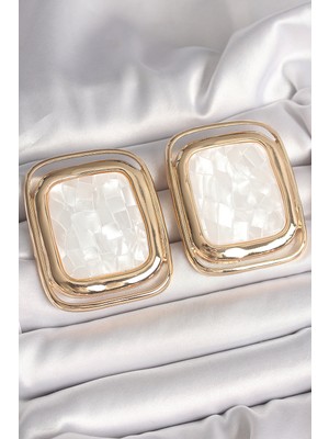 Pirinç Gold Renk Beyaz Mineli Kare Model Kadın Küpe