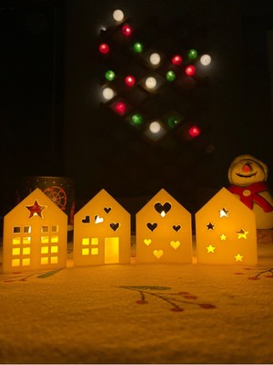 Minimalist Kış Evleri Tealight Mumluk 4'lü Set Kalpli Yıldızlı Noel Evi Yılbaşı Hediyesi Ev Dekor