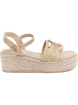 Hasır Tabanlı Bilekten Bantlı Kadın Sandalet