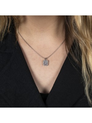 Nur Silver Baget Taşlı Çelik Kolye NUR-KL00242