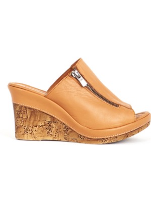 Dericlub Kadın Dolgu Topuk Kalın Bantlı Terlik  Deri Zy 6137 Taba