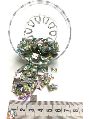 Hayalperest Boncuk Janjanlı Kare Plastik Dikme Taş (20 Gram)