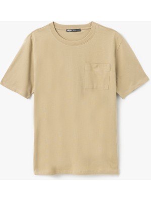 Koton Cep Detaylı Kısa Kollu Regular Fit Pamuklu Bisiklet Yaka Basic Tişört