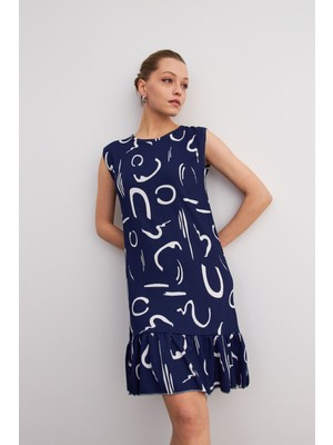 Kadın Lacivert Desenli Kolsuz Mini Krinkıl Elbise