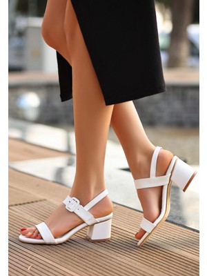 Year Beyaz Cilt Topuklu Ayakkabı