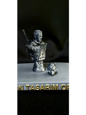 Guts Berserk Değişebilen 2 Başlıklı Büst Figür 10 cm