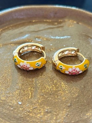 Gold Sarı Çiçekli Mineli Yazlık Şık Kadın Halka Küpe 1,6 cm