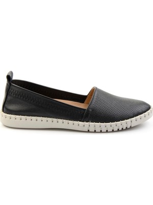 Bambi Siyah Leather Kadın Casual Ayakkabı K01028031603