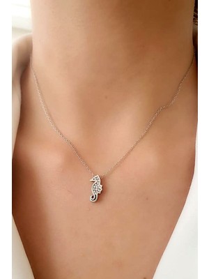 Ose Shop swarovski taşlı gümüş deniz atı figürlü kolye