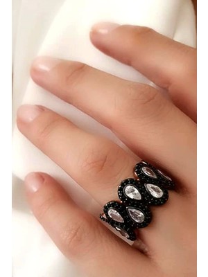 Ose Shop Oniks ve zirkon  taşlı gümüş rose yüzük