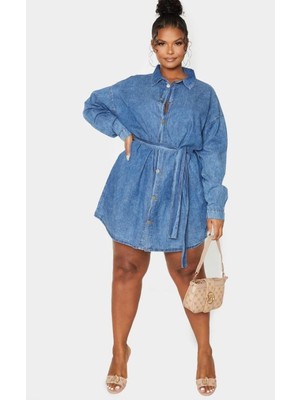 Kadın Büyük Beden Mavi , Yıkamalı Denim, Kuşak Detaylı Kot Elbise 65N38790