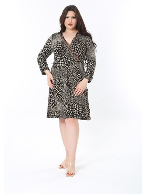 Kadın Büyük Beden Siyah Anvelop Yakalı Uzun Kollu Elbise 65N38842