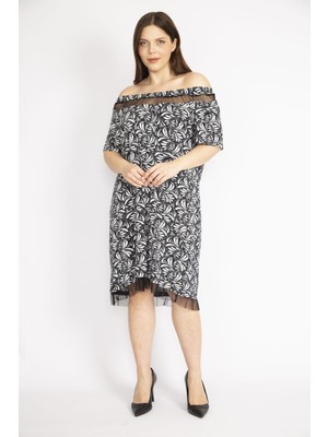 Şans Kadın Lacivert Büyük Beden Yaka Ve Etek Ucu Tül Detaylı Yakası Lastikli Elbise