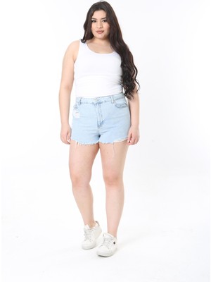 Kadın Büyük Beden Mavi Yırtık Detaylı 5 Cepli Kot Şort 65N38919