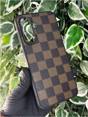 Samsung Galaxy S25 Dama ve Leopar Desenli Kılıf