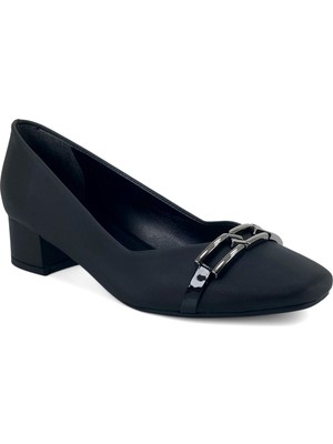 Beety 526 25YA Kadın Abiye Ayakkabı Siyah