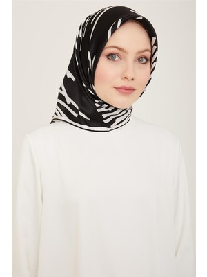 Armine Siyah Çizgi Desen Tivil İpek Eşarp 9157 - 50